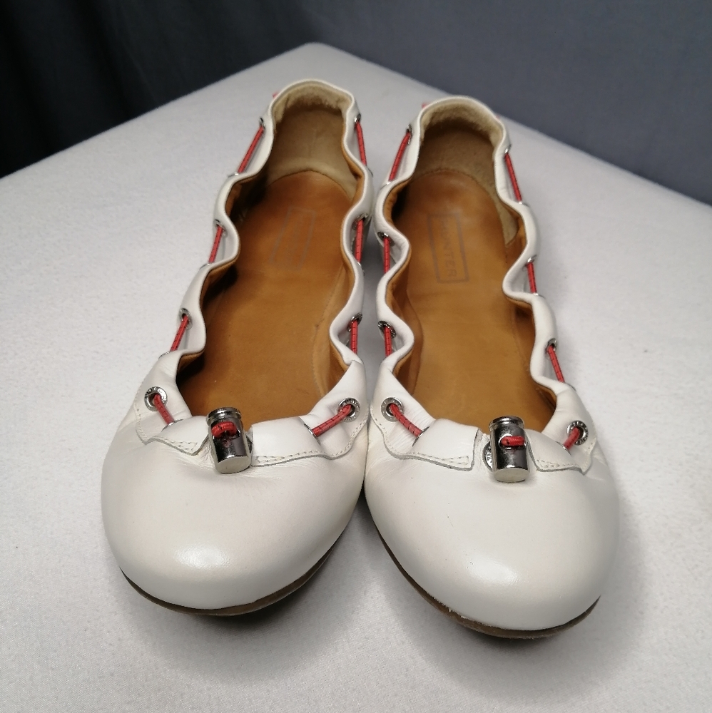 Hunter cream leather "Dominica" flats
